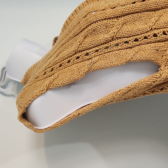 Christopher and Banks petite sweater vest with tie at waist. Sz petite large. - Picture 2 of 11